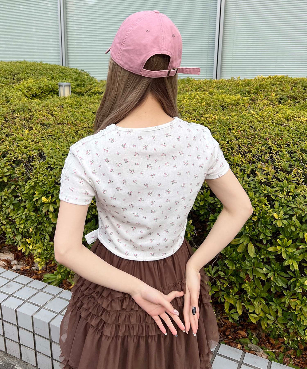 ホワイト モデル：160㎝ F着用