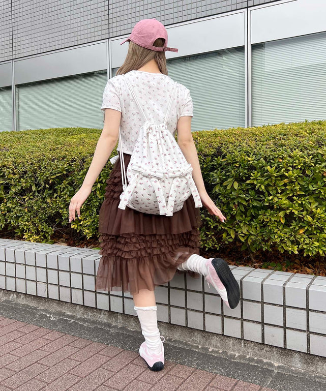 ホワイト モデル：160㎝ F着用