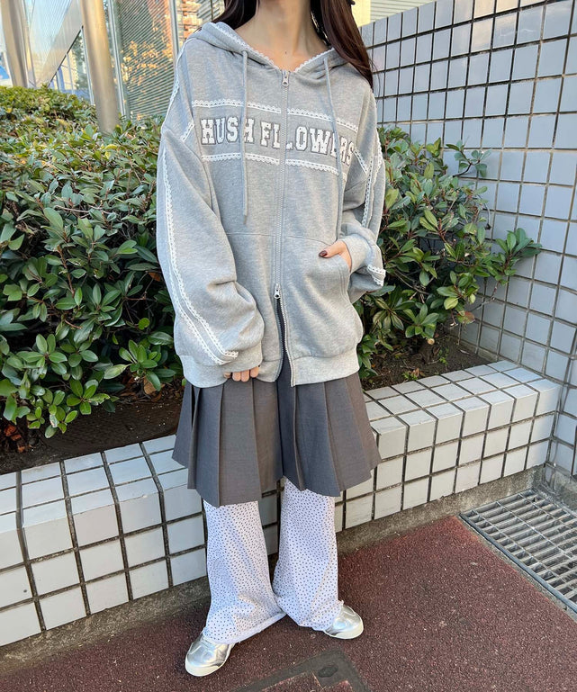 グレー モデル：157㎝ F着用