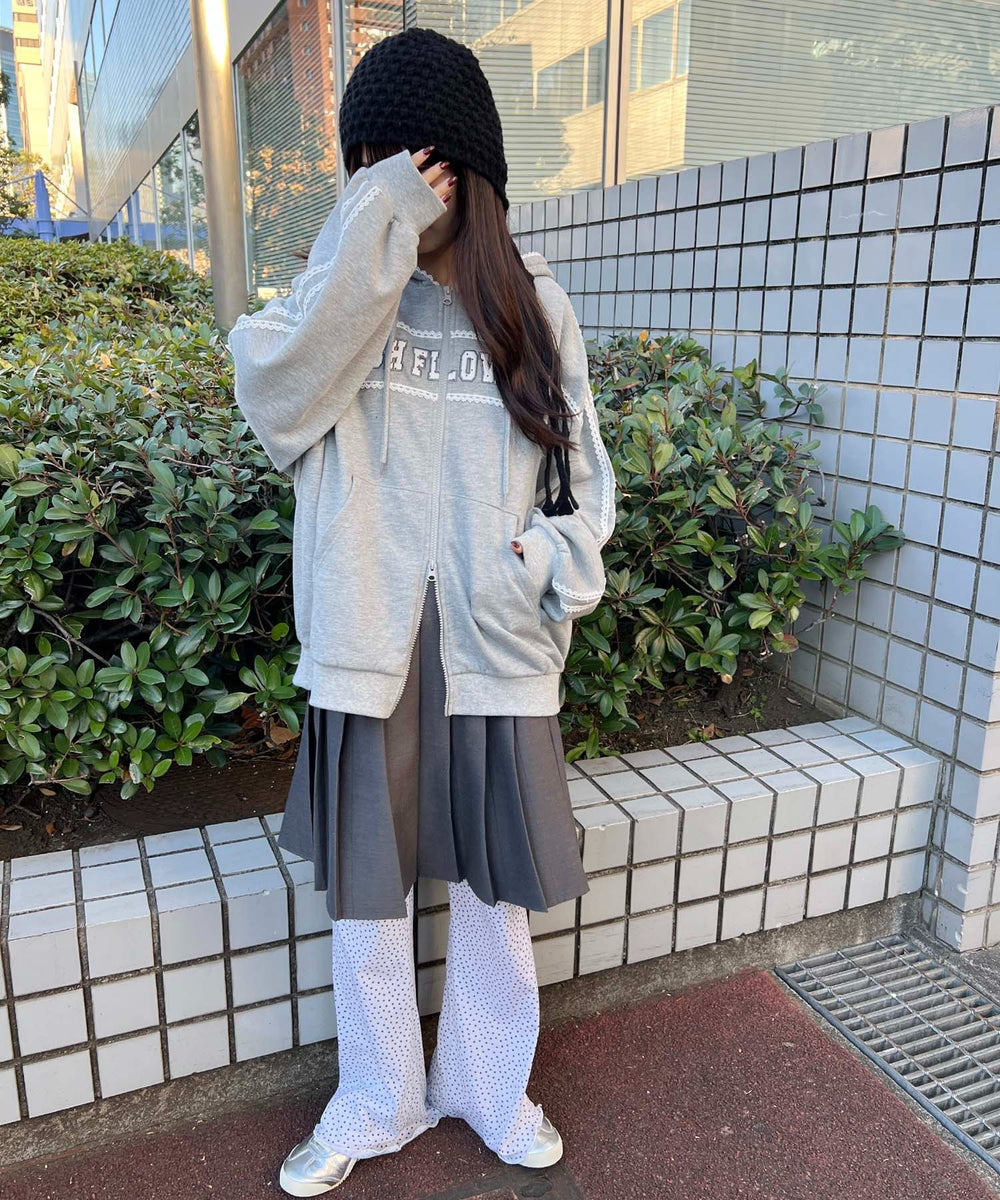 グレー モデル：157㎝ F着用