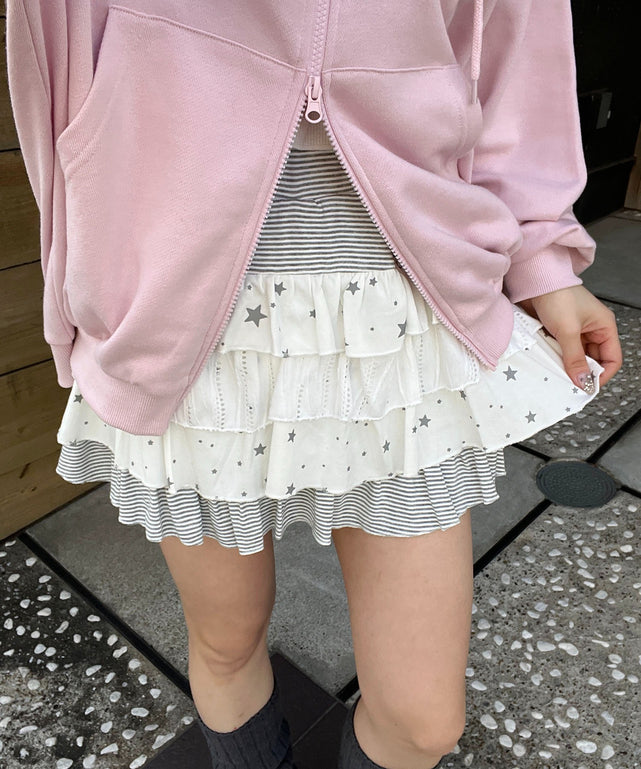 スターアソートティアードミニスカート/ホワイト モデル：160㎝ F着用