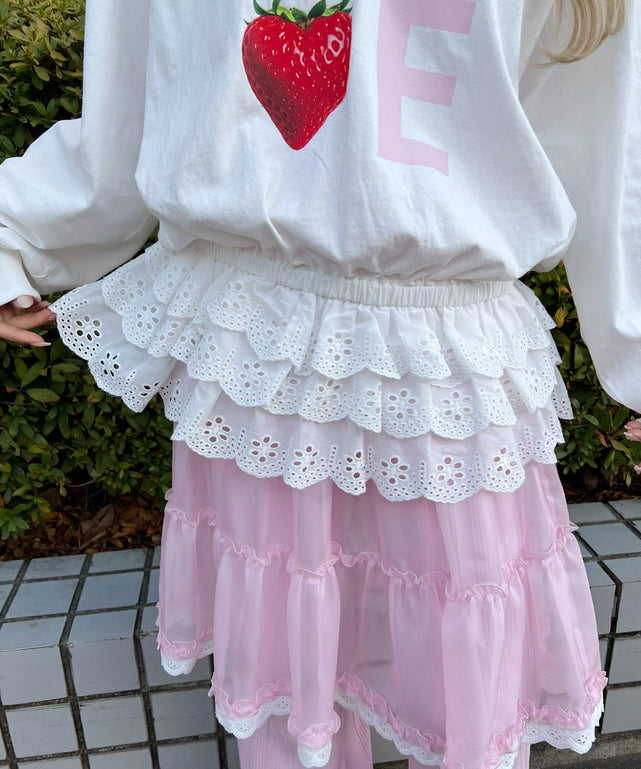 ホワイト モデル：160㎝ F着用