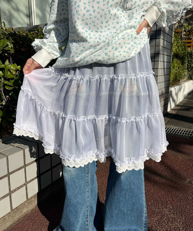 ホワイト モデル：160㎝ F着用