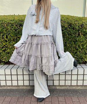 グレー モデル：160㎝ F着用