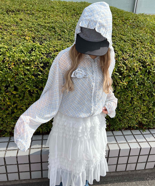 ホワイト モデル：160㎝ F着用