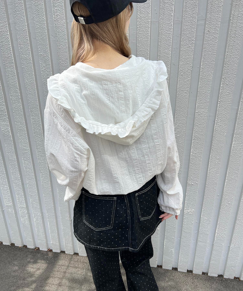 ホワイト モデル：160㎝ F着用