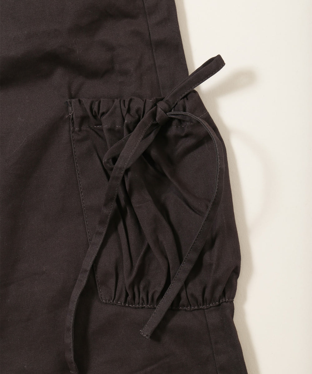 フリルカーゴパンツ