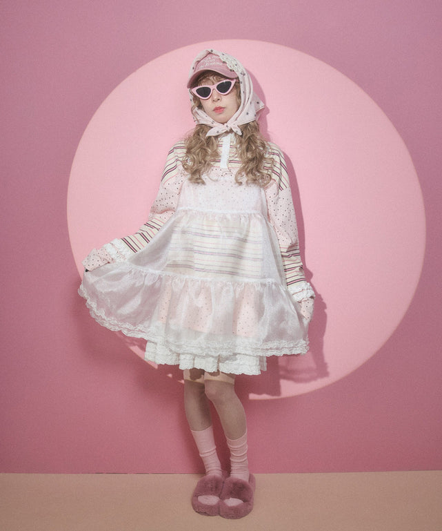 ホワイト モデル：160㎝ F着用