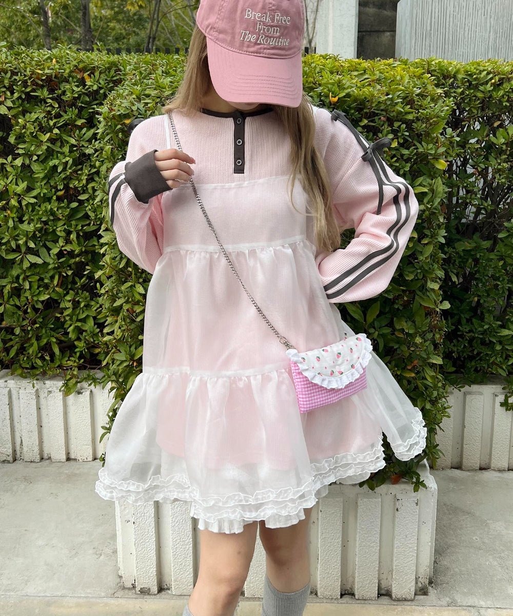 ホワイト モデル：160㎝ F着用