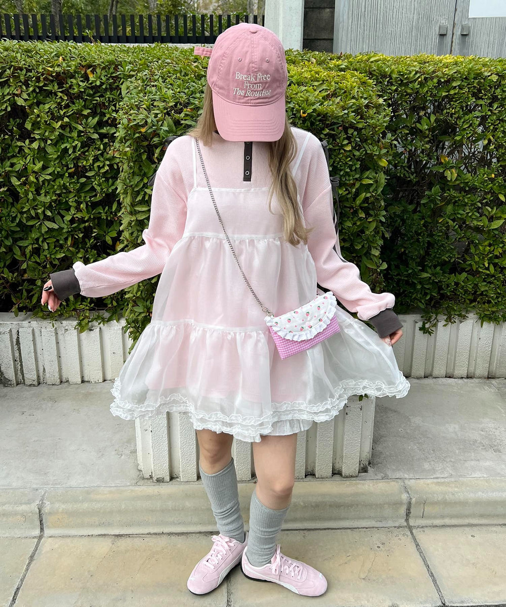 ホワイト モデル：160㎝ F着用