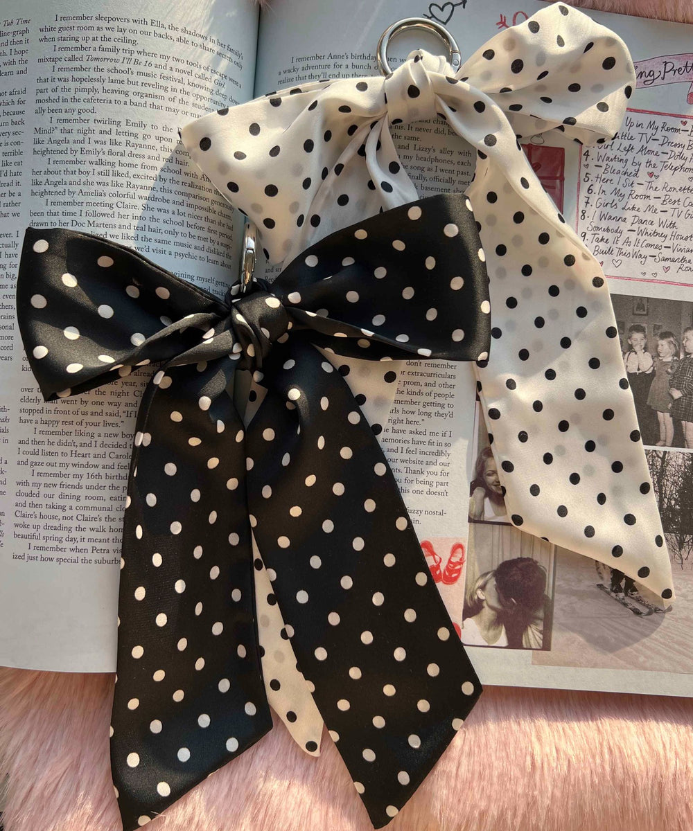 ドットリボンチャーム