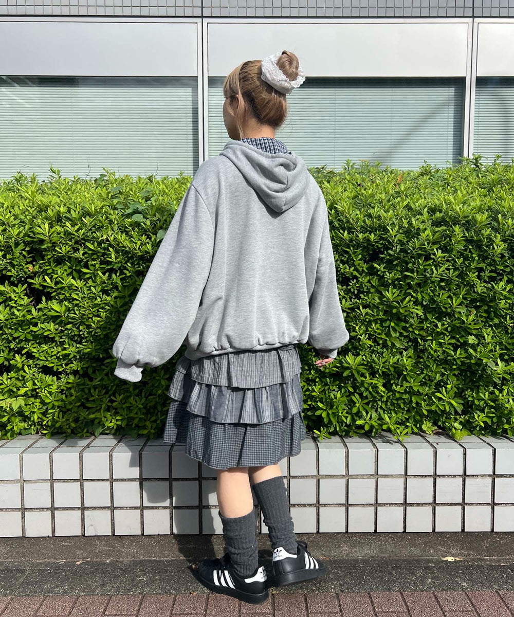 グレー モデル：160㎝ F着用