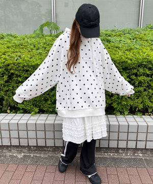 ホワイト モデル：155㎝ F着用