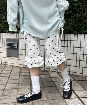 ホワイト モデル：160㎝ F着用