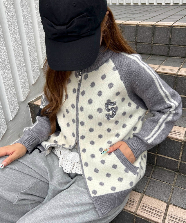 グレー モデル：155㎝ F着用