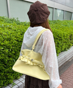 イエロー