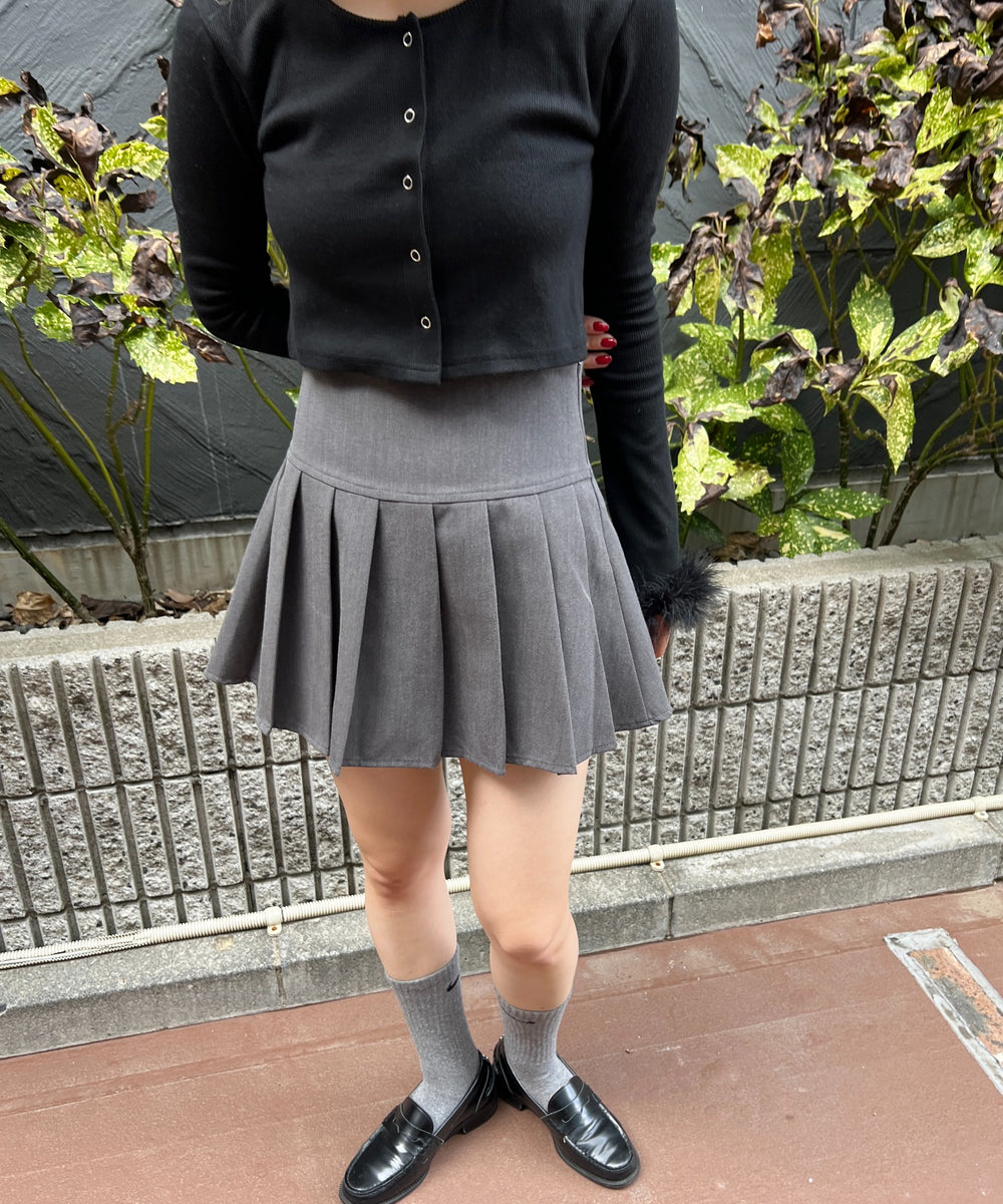 無地プリーツスカート