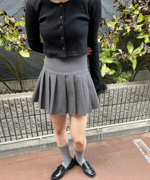 無地プリーツスカート