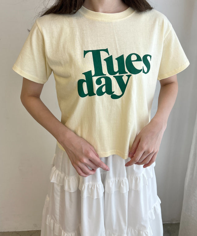 TuesdayショートTシャツ/イエロー モデル：160㎝ F着用