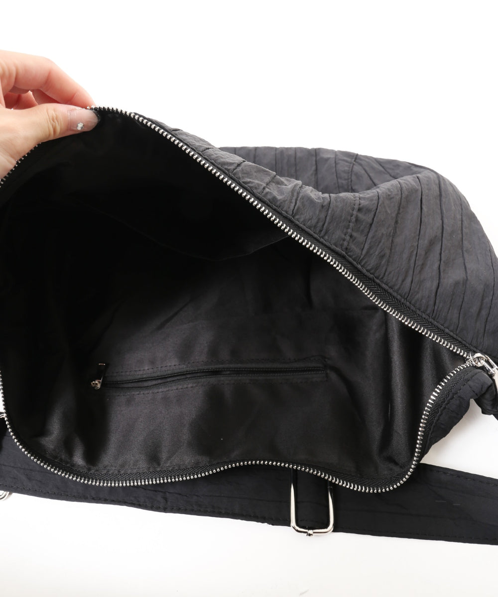 ダブルジップショルダー