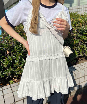 ホワイト モデル：160㎝ F着用