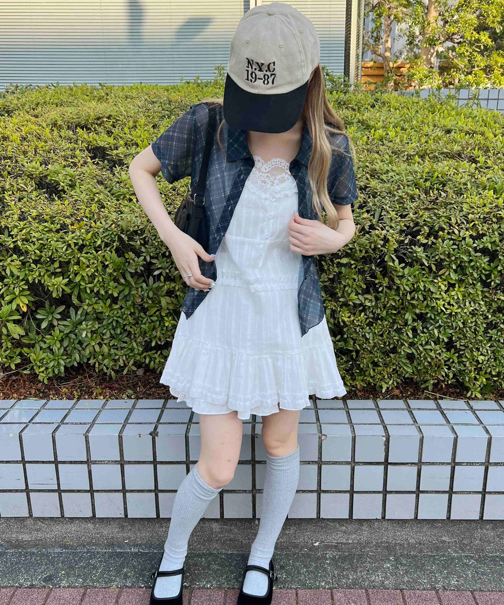 ホワイト モデル：160㎝ F着用