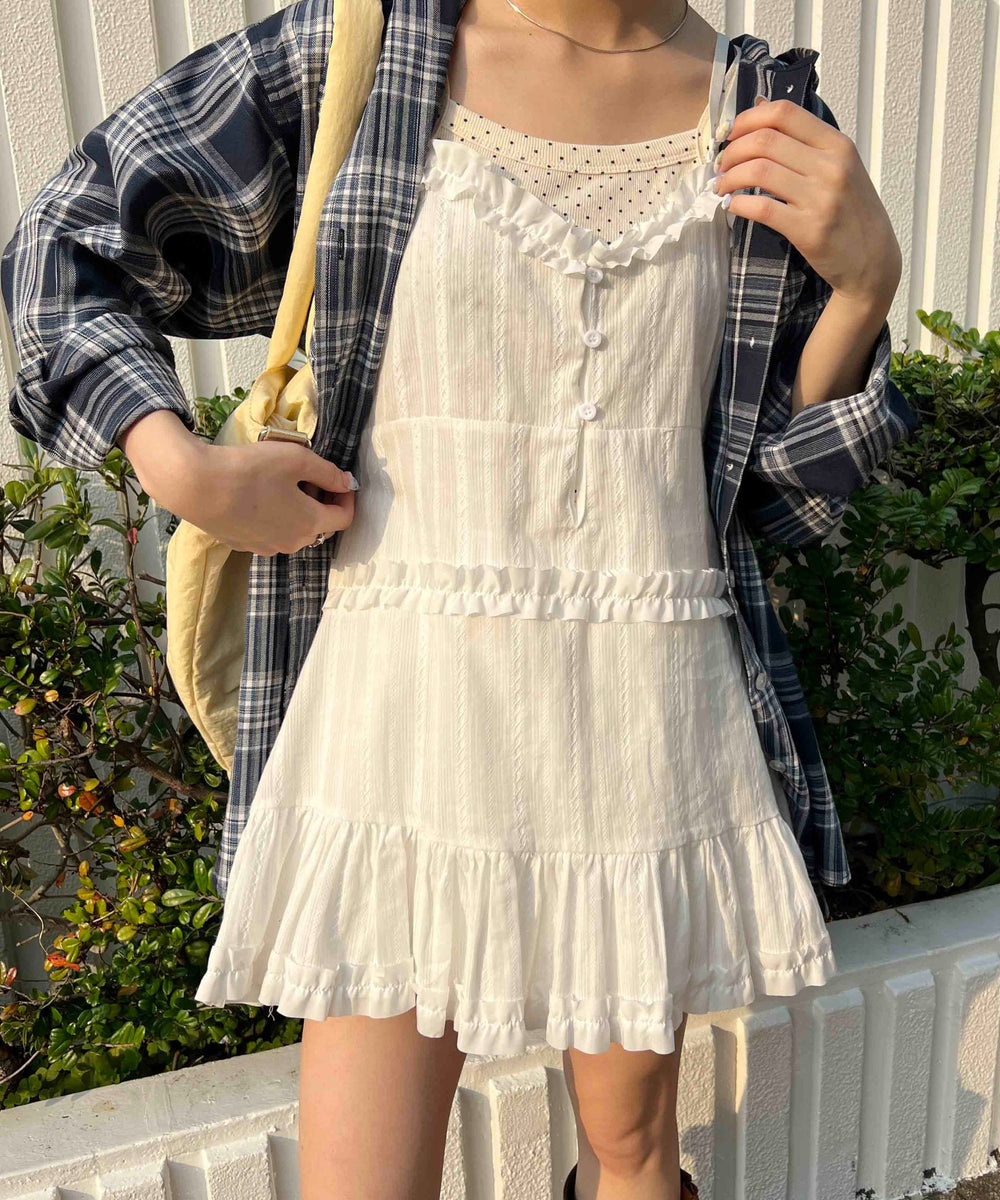 ホワイト モデル：160㎝ F着用