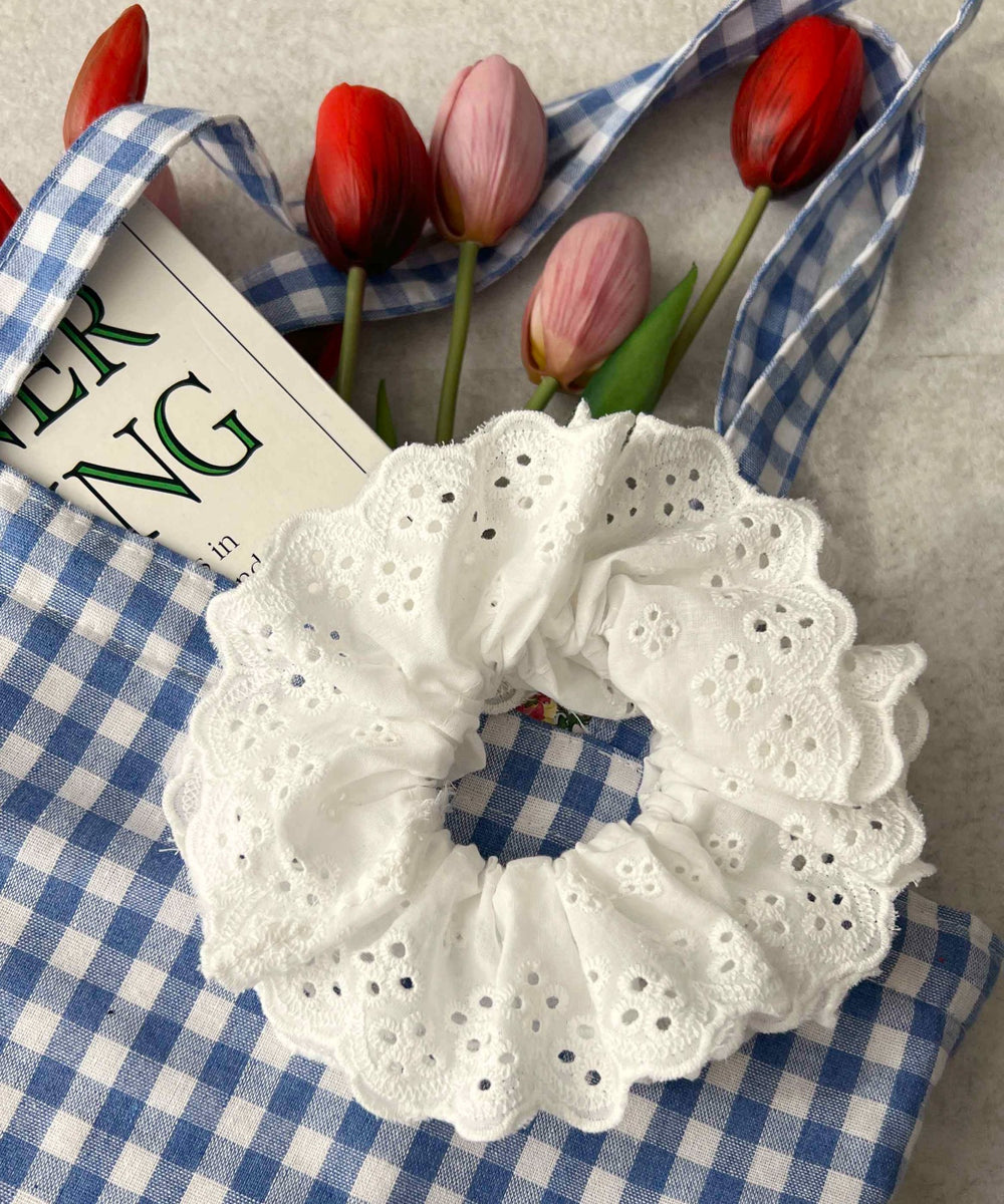 コットンレースシュシュ