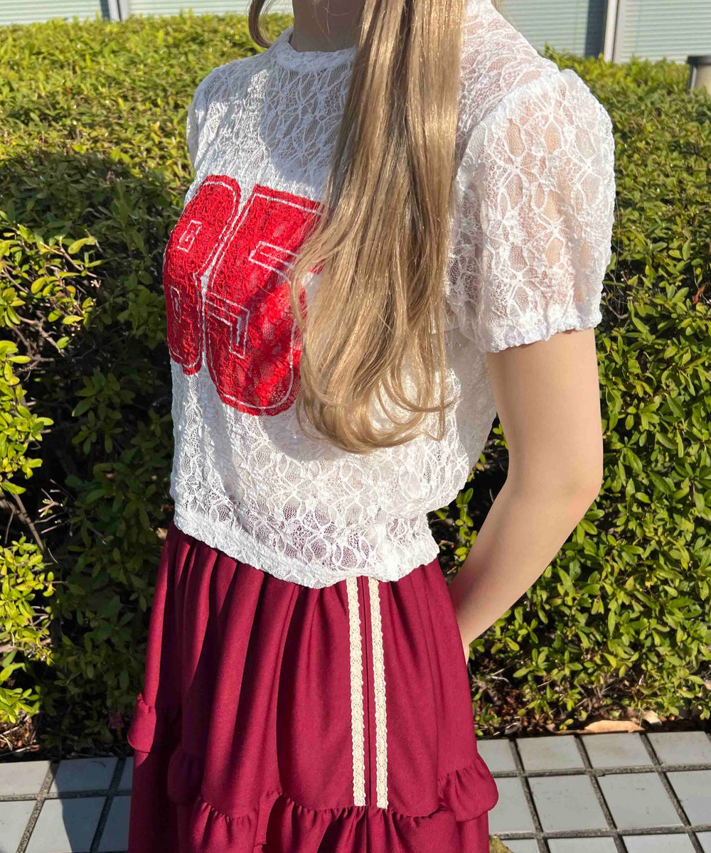 ホワイト モデル：160㎝ F着用