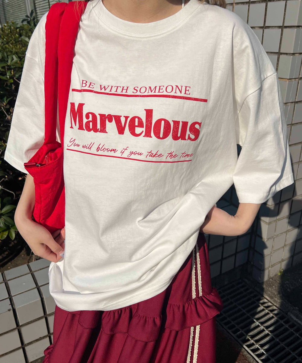 ホワイト モデル：160㎝ F着用