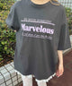 MarvelousロゴTシャツ/チャコール モデル：160㎝ F着用