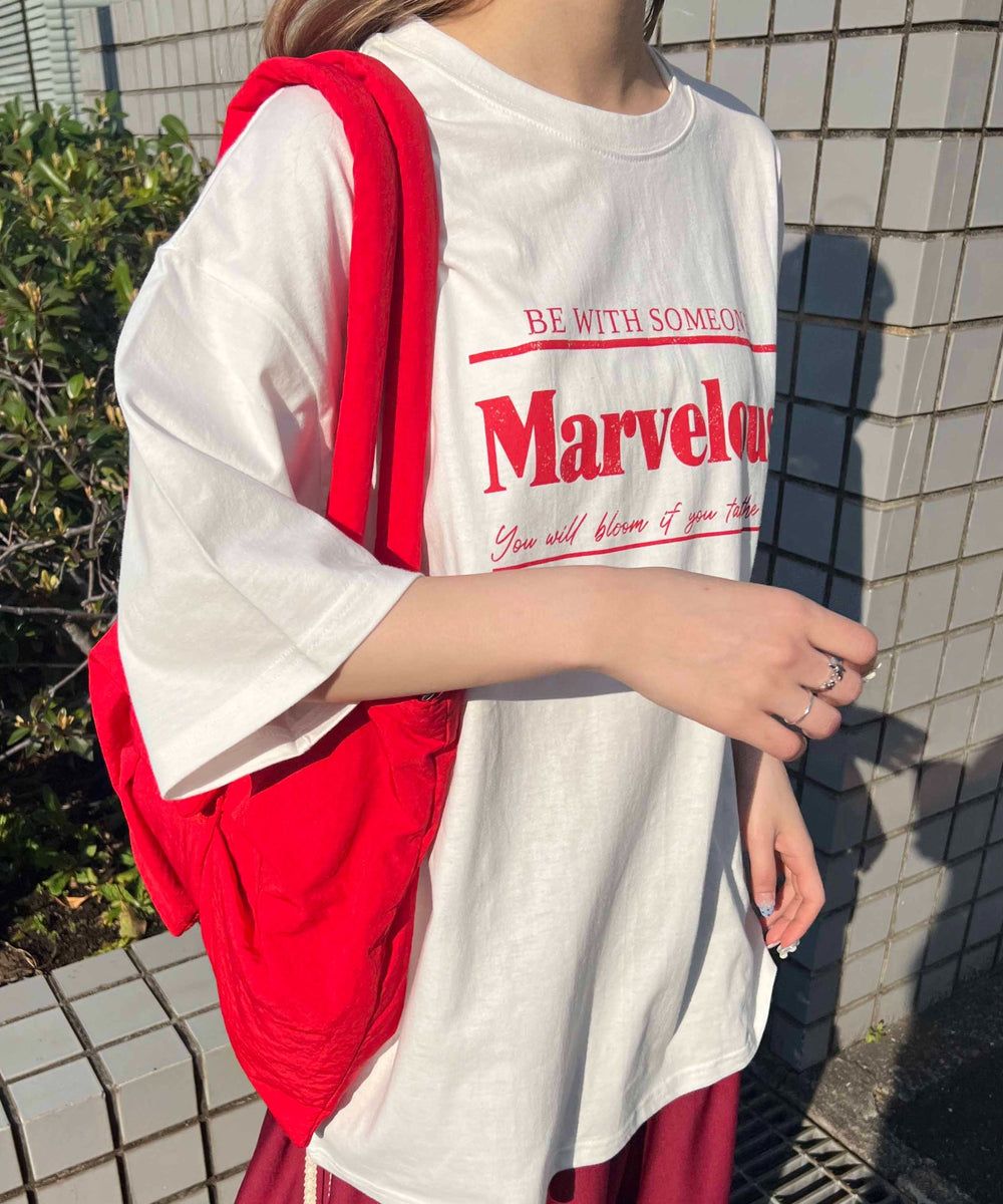 ホワイト モデル：160㎝ F着用