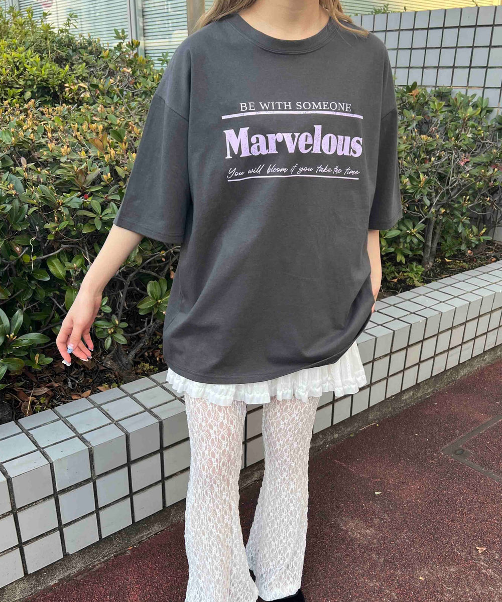 ホワイト モデル：160㎝ F着用