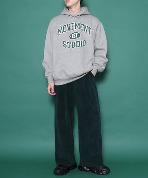 グリーン モデル：178cm 着用