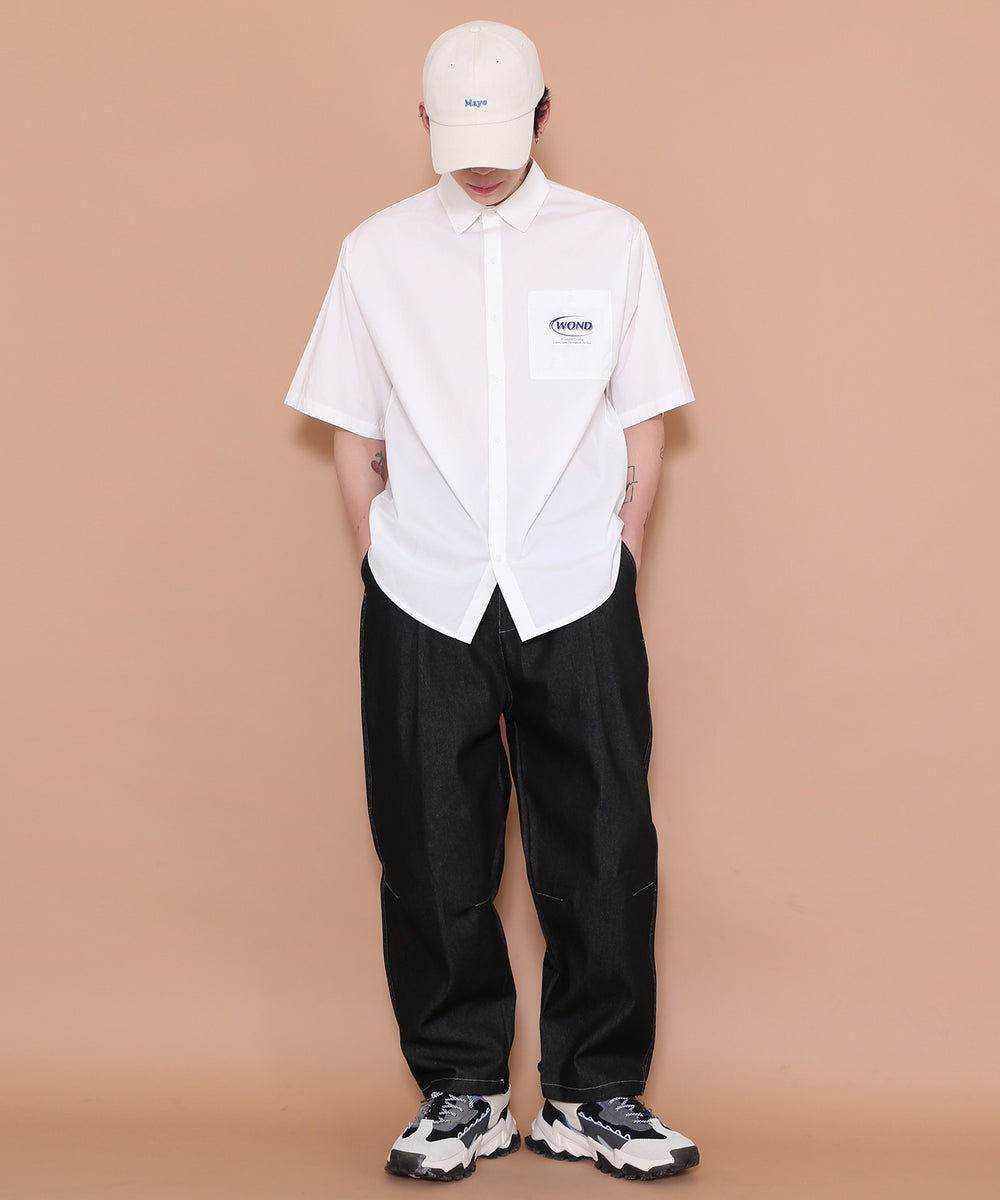 ホワイト モデル：178㎝ 着用