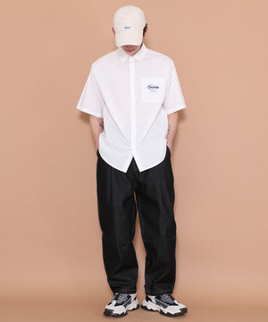 ホワイト モデル：178㎝ 着用