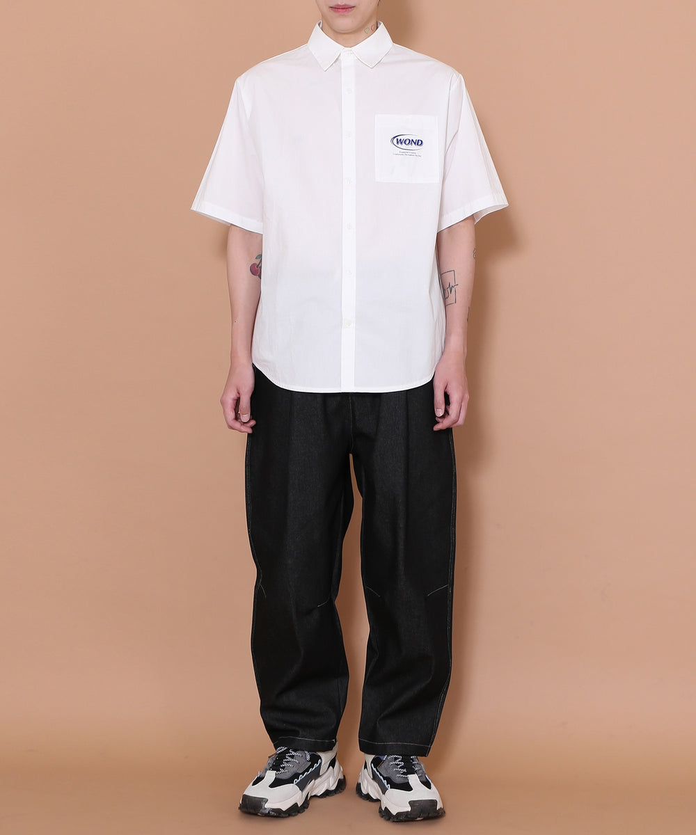 ホワイト モデル：178㎝ 着用