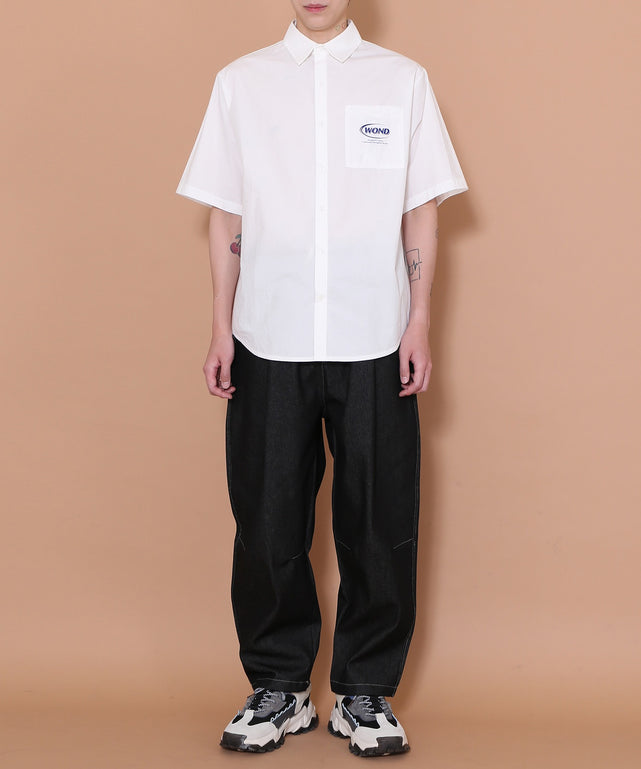 ホワイト モデル：178㎝ 着用