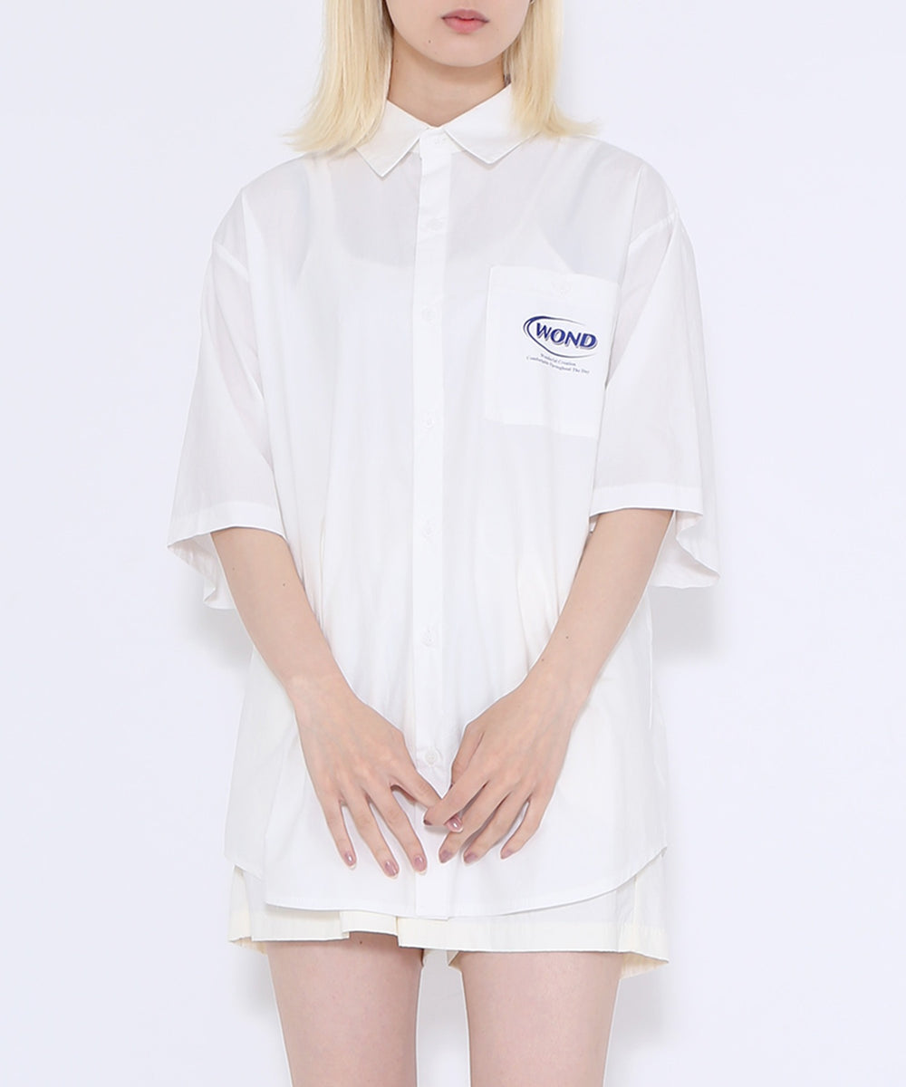 ホワイト モデル：165cm 着用