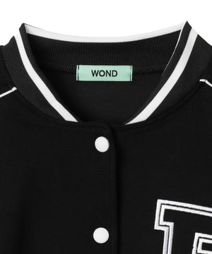 イニシャルワッペンスタジャン