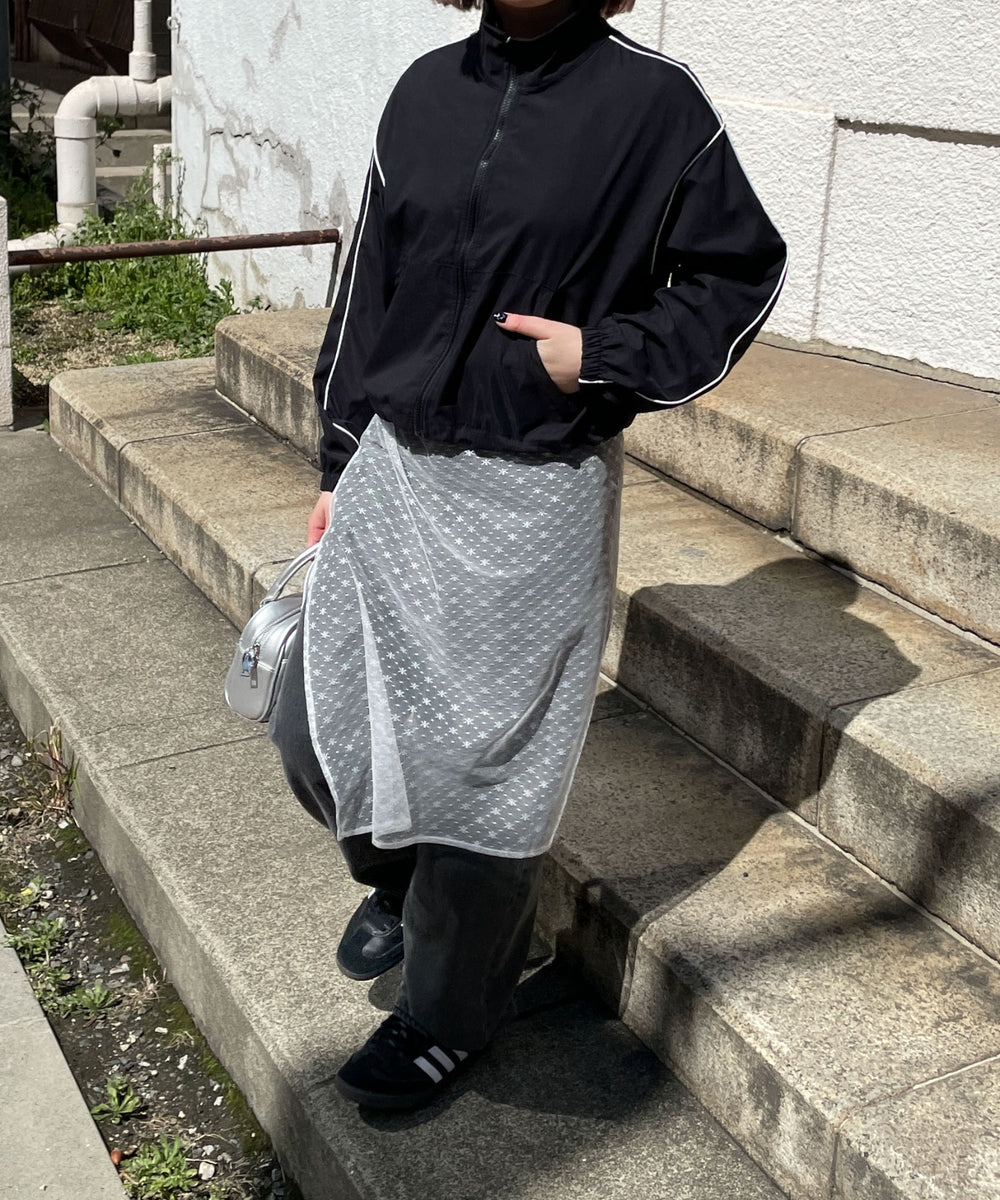 ブラック　モデル:153cm F着用