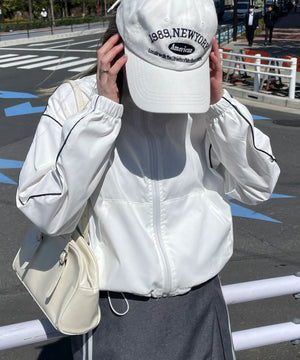 ホワイト 　モデル:155cm F着用