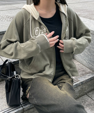 カーキ　モデル:155cm F着用