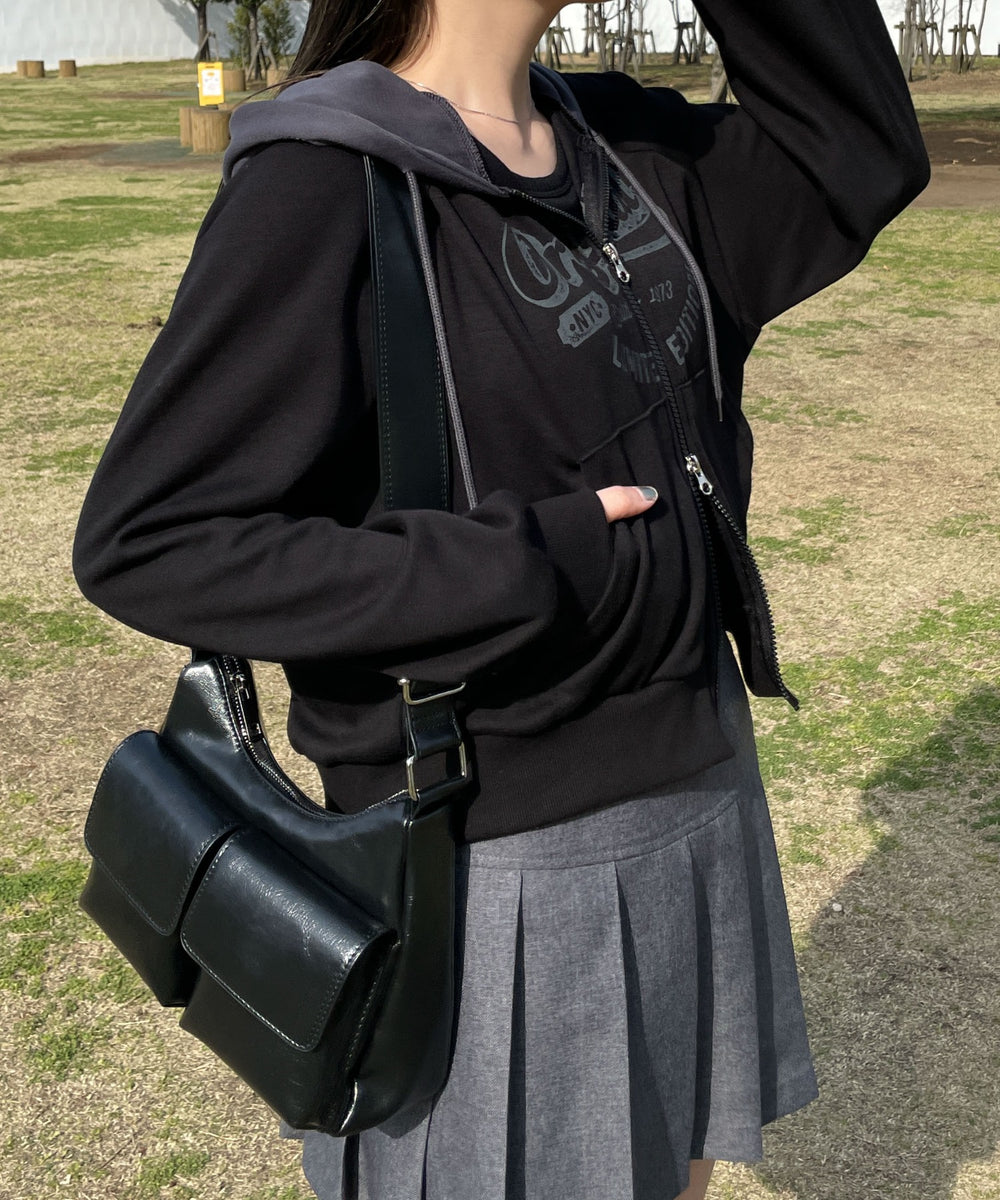 ブラック　モデル:155cm F着用