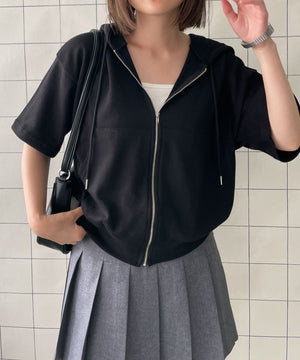 ブラック　モデル:155cm F着用