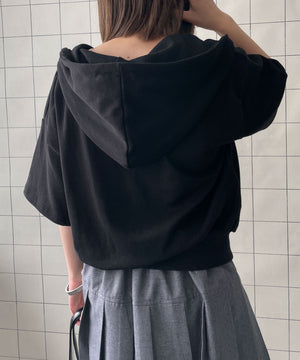 ブラック　モデル:155cm F着用