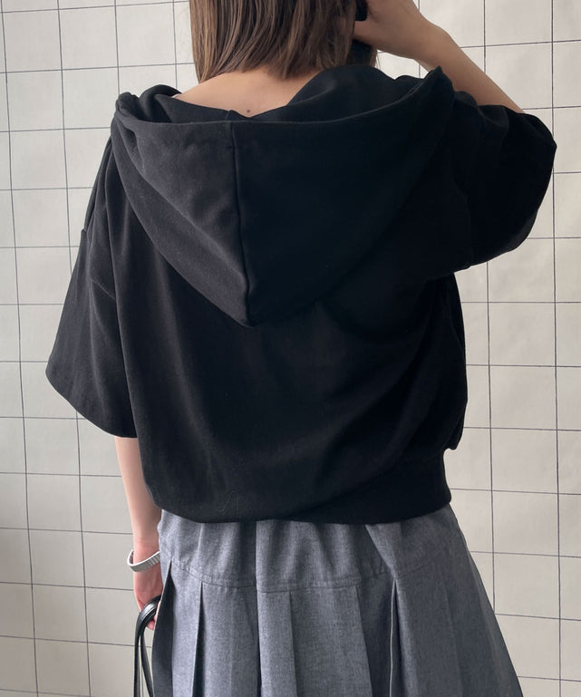 ブラック　モデル:155cm F着用