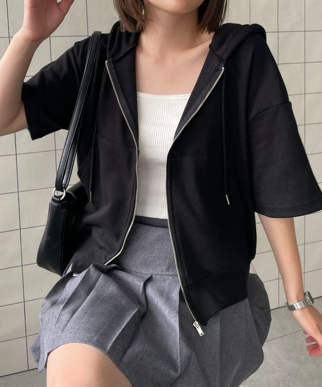 ブラック　モデル:155cm F着用