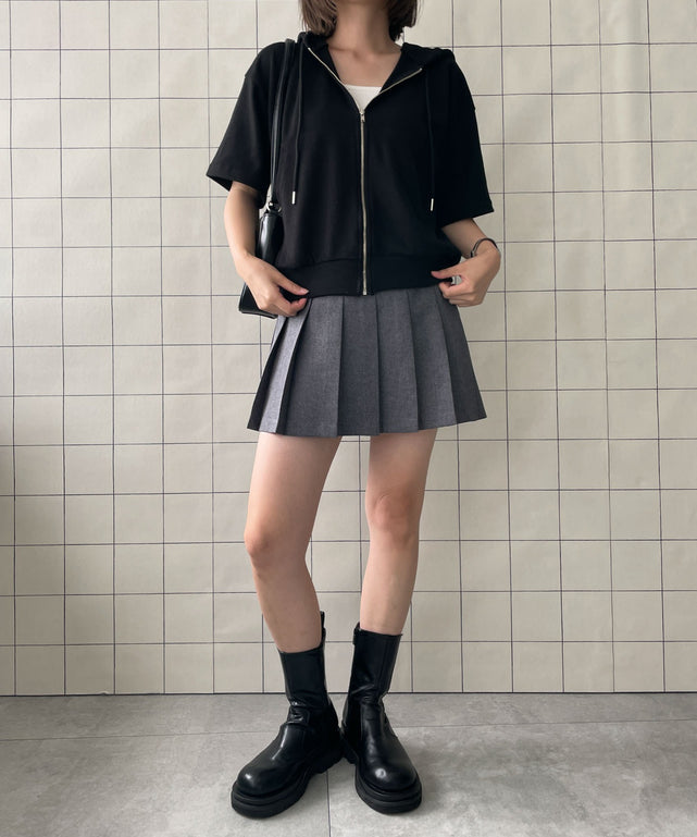 ブラック　モデル:155cm F着用