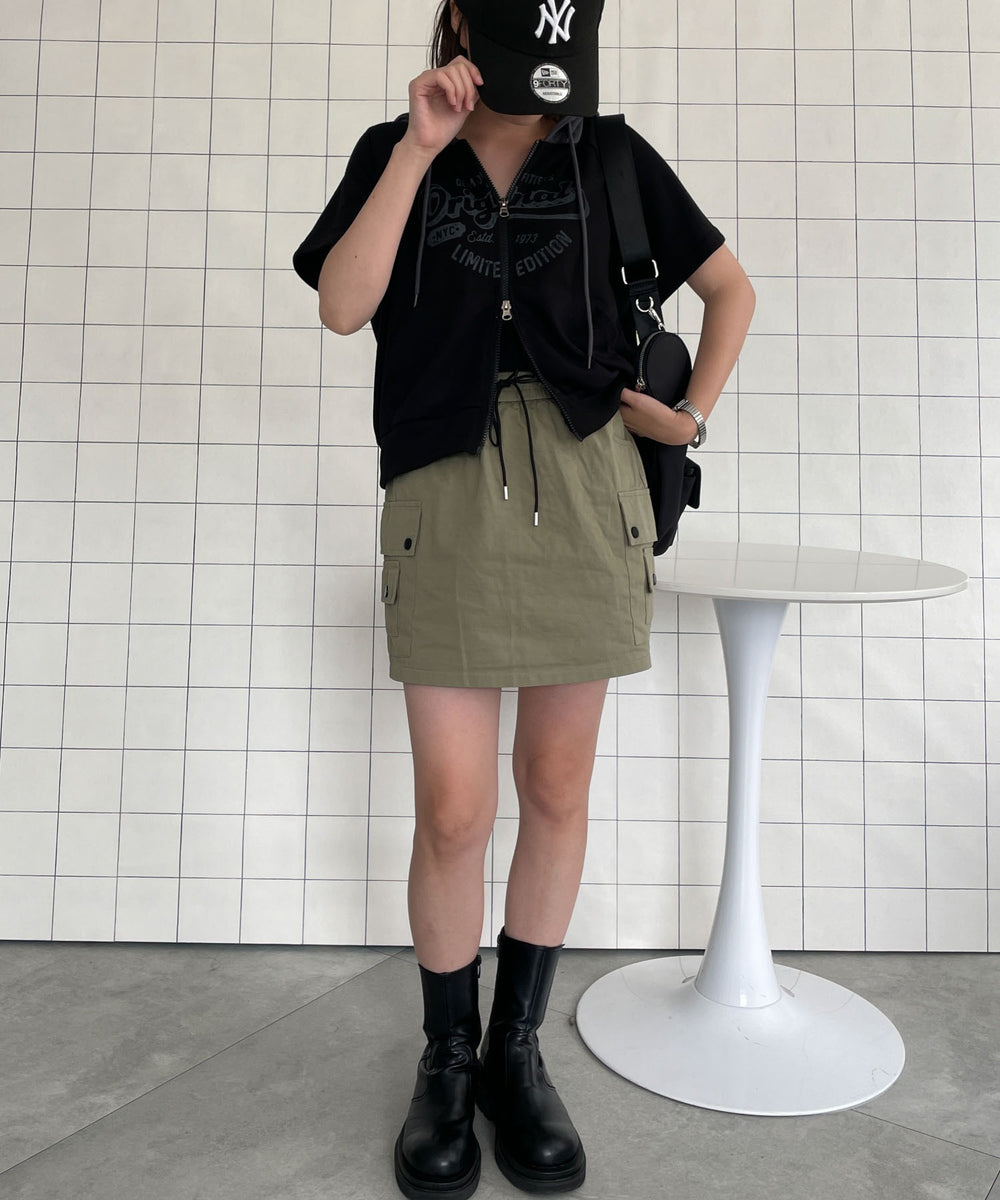 ブラック　モデル:155cm F着用